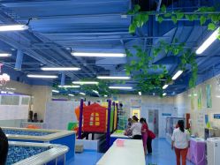 -子木乐园婴儿游泳馆(水晶港店)