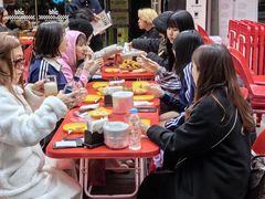-BHC炸鸡(明洞总店)