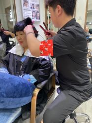 -妃格美发沙龙·烫发·染发