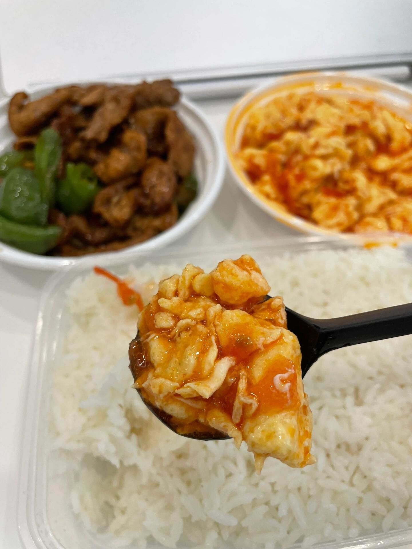 外卖,小炒肉里都是肉,番茄炒蛋全 是蛋