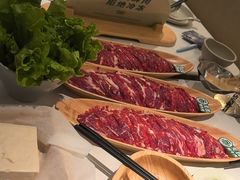 -左庭右院鲜牛肉火锅(金山万达店)