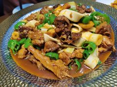 -俭寨大盘鸡·手抓肉·烧烤新疆菜(乌苏路店)