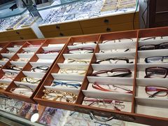 -广州宝岛眼镜武汉和光眼镜市场西区店