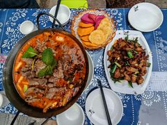 酸笋牛肉锅仔-嘉里饭庄
