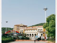 -平湖九龙山乐满地水上乐园