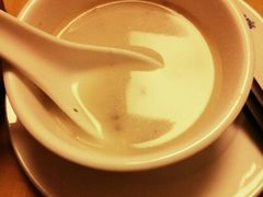招牌鲫鱼汤-老友客家王餐馆