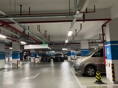 -经纬汇-停车场