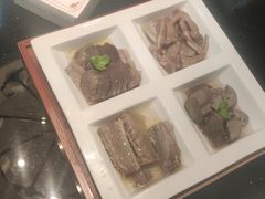 -香山湖家家宴(中山陵店)