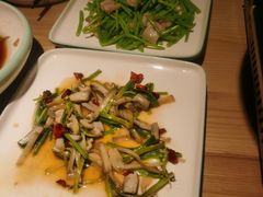 -鲁小三·大骨自助(金山总店)