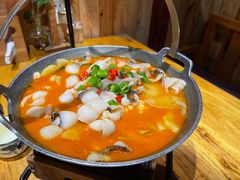 -老滇山寨•云南特色菜•地方菜•民族风情歌舞表演(金碧店)