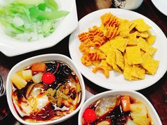 -超越炭火牛蛙火锅鸡(河东店)