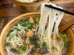 -正宗李家土鸡米线店