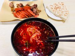 -牵人麻辣粉(粉巷店)