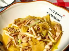 酸萝卜炒牛肚-翠姐姐农家大院·老底子萧山菜(建设一路店)