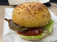 -必胜客(龙吴宅急送店)