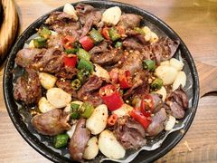 -老东镇啤酒屋海鲜加工·蒸汽海鲜·海鲜烧烤(台东店)