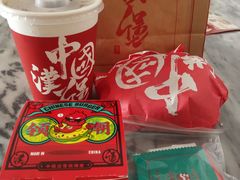 香辣鸡腿中国汉堡-塔斯汀中国汉堡(国贸店)