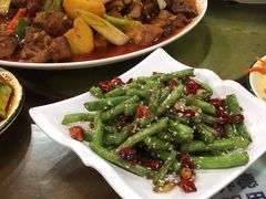 -怡妮新疆风味餐厅(东江湾路店)