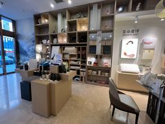 -西安大雁塔科技大学地铁站亚朵酒店