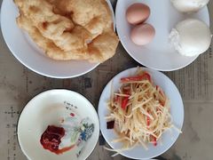 丰盛的早餐-北京龙庆四季香农家饭庄·灶台鱼·碳烤虹鳟鱼(龙庆峡店)