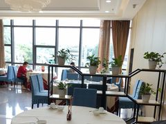 -方鼎食府