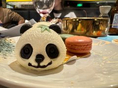 -雍容荟帝王蟹活龙虾展台自助(IFS黑金店)