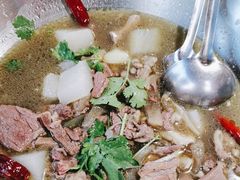 -大众跷脚牛肉馆·非遗传承单位(峨眉山店)