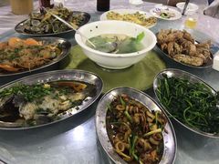 -红月湾海鲜饭店•沙滩海景(双月湾店)
