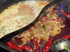 -萍姐火锅·公路夜市(武汉首店)