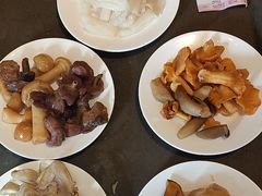 -天宜隆蘑菇宴火锅(石景山旗舰店)