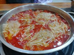 -黄利砖万峰林布依特色酸笋牛肉馆