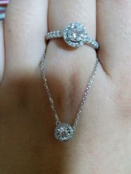 -威德钻石-克拉钻大本营(南京东路店)