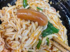 -鸿浩扒猪脚米线