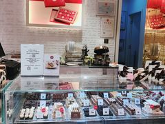 -VENCHI 闻绮(北京国贸商城店)