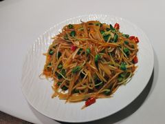 -巴特餐饮6加1音乐餐吧·新疆菜