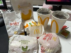 -麦当劳(杭州西湖银泰百货店)