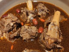 -亿诣蝎府炸酱面羊蝎子火锅(酷车小镇店)
