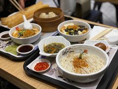 -东方既白(虹桥机场店)