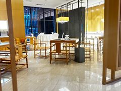 -鱼鲜饭香·招牌汽锅剁椒鱼头王