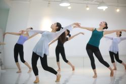 -柏姿舞蹈工作室