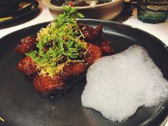 红酒泡沫牛仔粒-荟廷·晶萃(陆家嘴尚悦湾店)