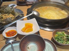 -一朵菌·野生菌探索家火锅(南亚店)