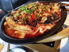 -鸣记脆皮烤鱼·海鲜烤鱼(三八广场店)