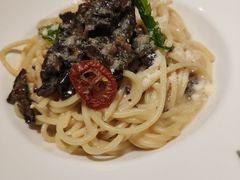 牛肝菌奶油意面-POKEE VIA&Brunch·维娅(重庆来福士店)