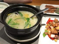 云南过桥米线-云海肴·汽锅鸡·云南菜(高德置地店)