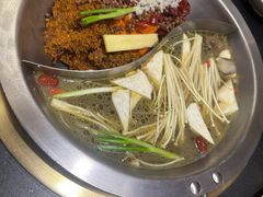 -沸炉重庆老火锅(军事博物馆店)