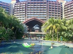 -三亚湾海居铂尔曼度假酒店