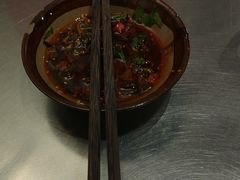 -鹿鸣山草本茶香火锅(园西路店)