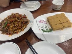 -湖南人家湘菜馆(镇江路店)