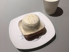 戚风伯爵蛋糕-Seesaw Coffee(上生新所店)
